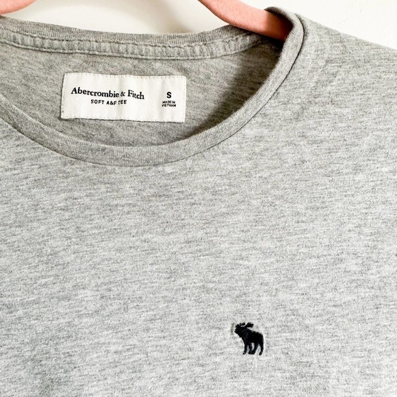 Abercrombie & Fitch Gray Soft A&F Tee Shirt sz Small - Picture 2 of 5